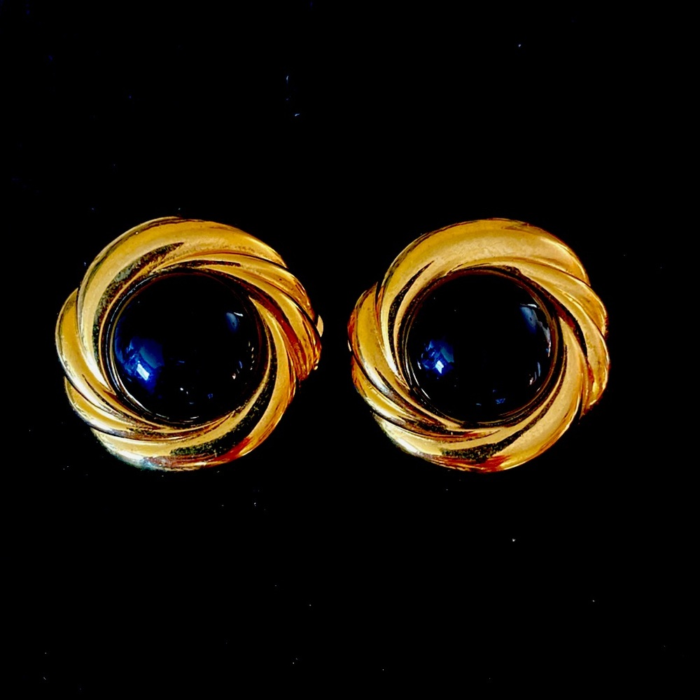 Vintage Clip-on Gold and Black Earrings